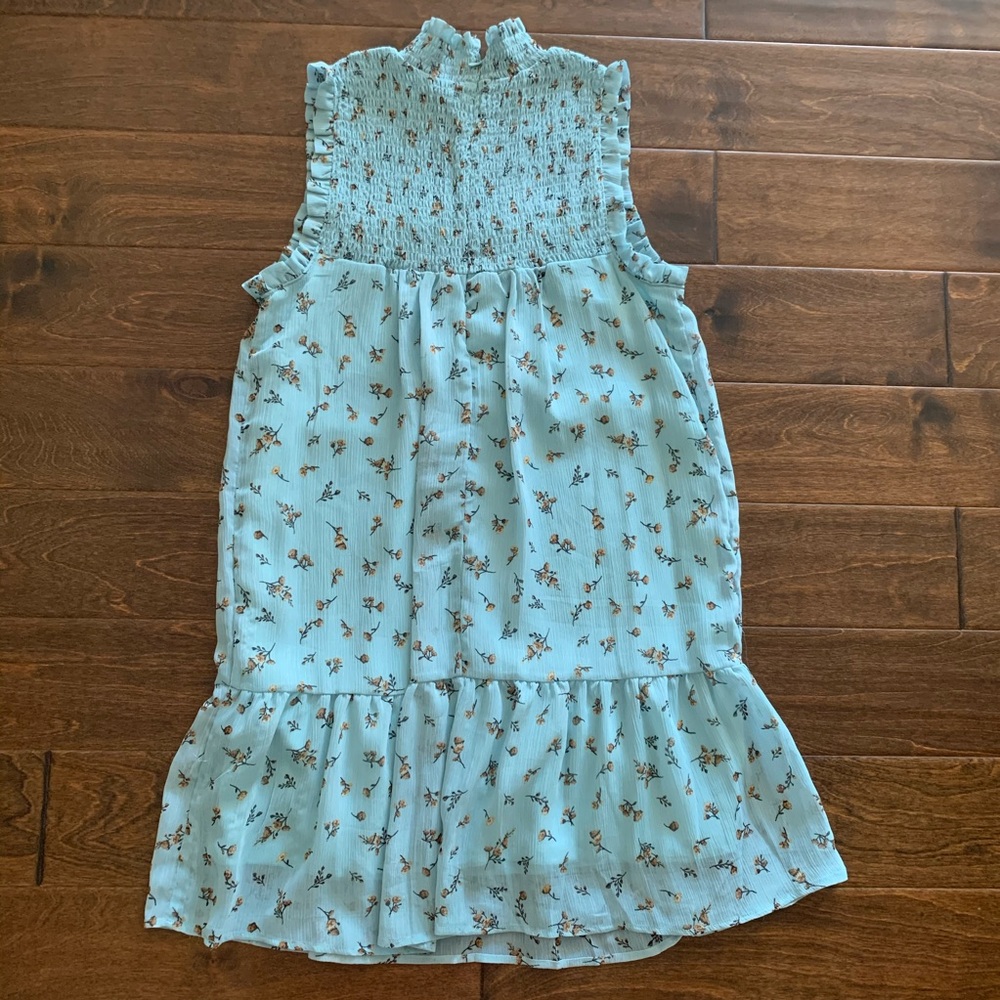 Baby Blue Floral Dress - Picture 5 of 5